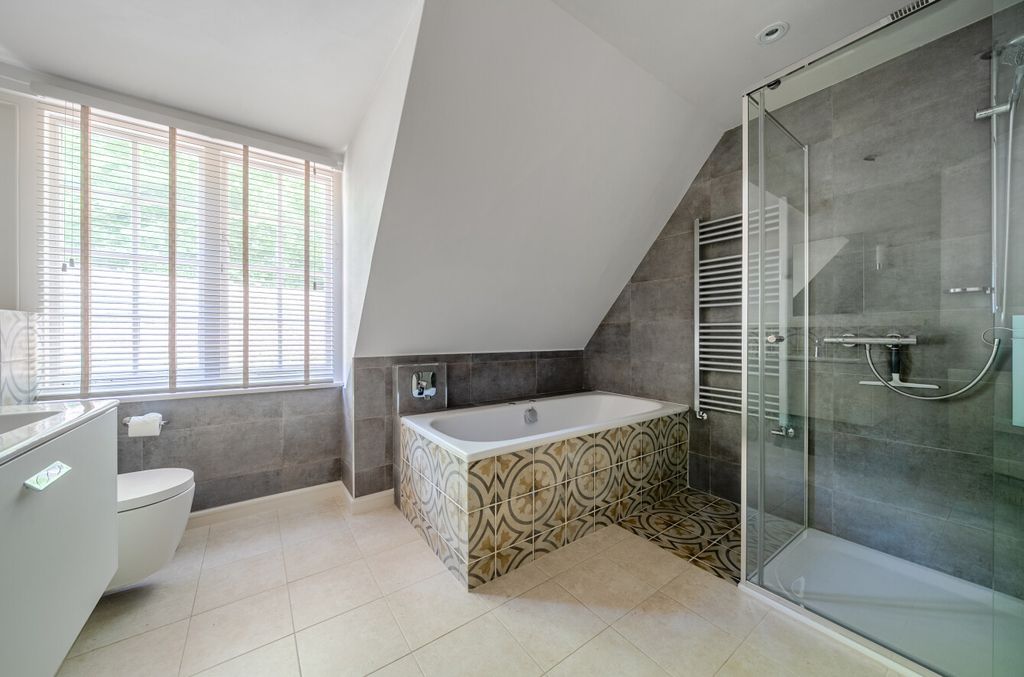 Additional image 16 of 6 bed detached house for saleHaslemere, Surrey GU27