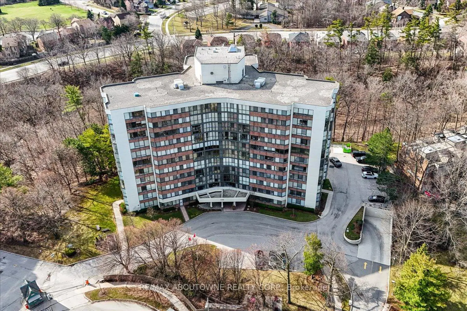 Additional image 19 of 1240 Marlborough Court 605