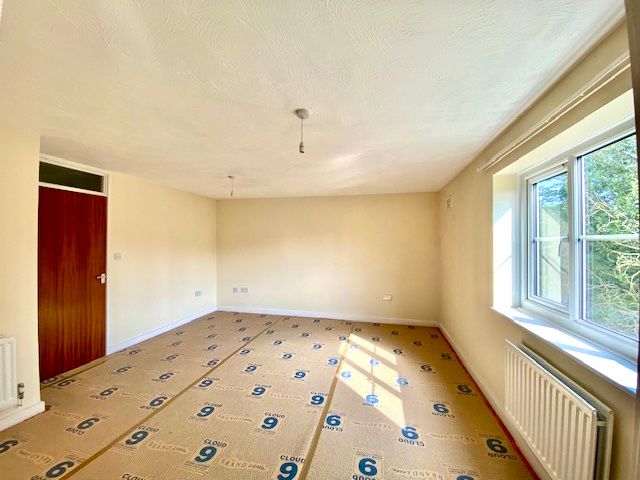 Additional image 6 of 2 bed flat for saleRoyal Huts Avenue, Hindhead GU26
