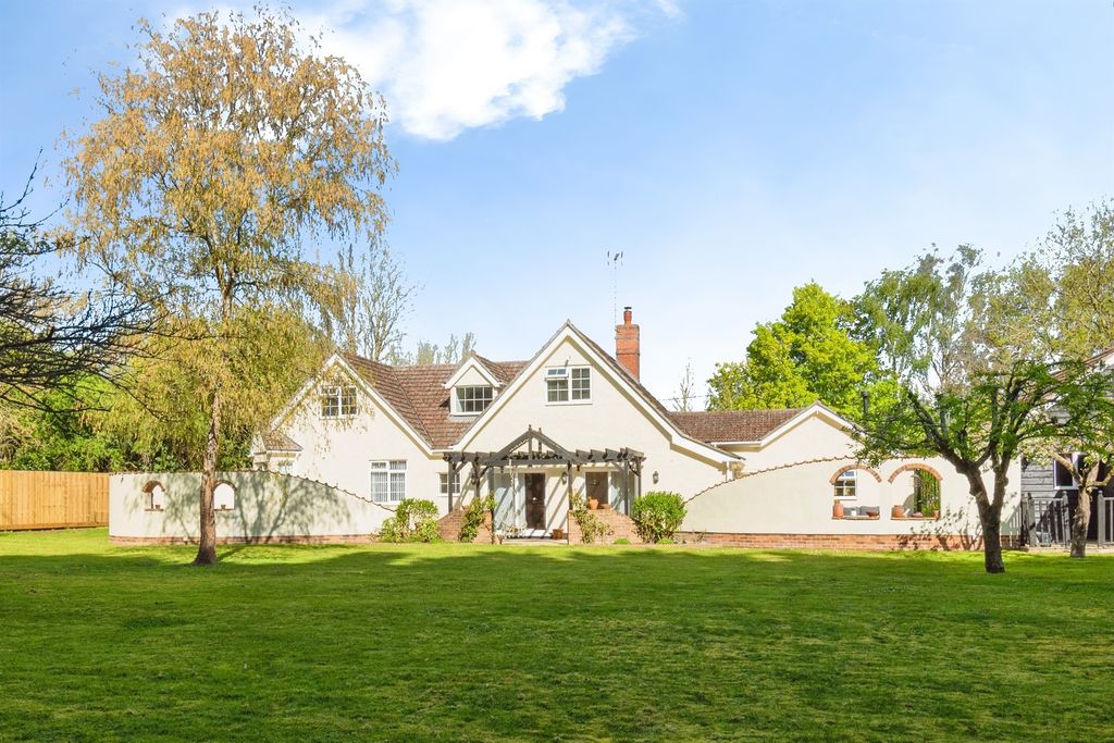 5 bed detached house for saleHaverhill Road, Little Wratting, Haverhill CB9
