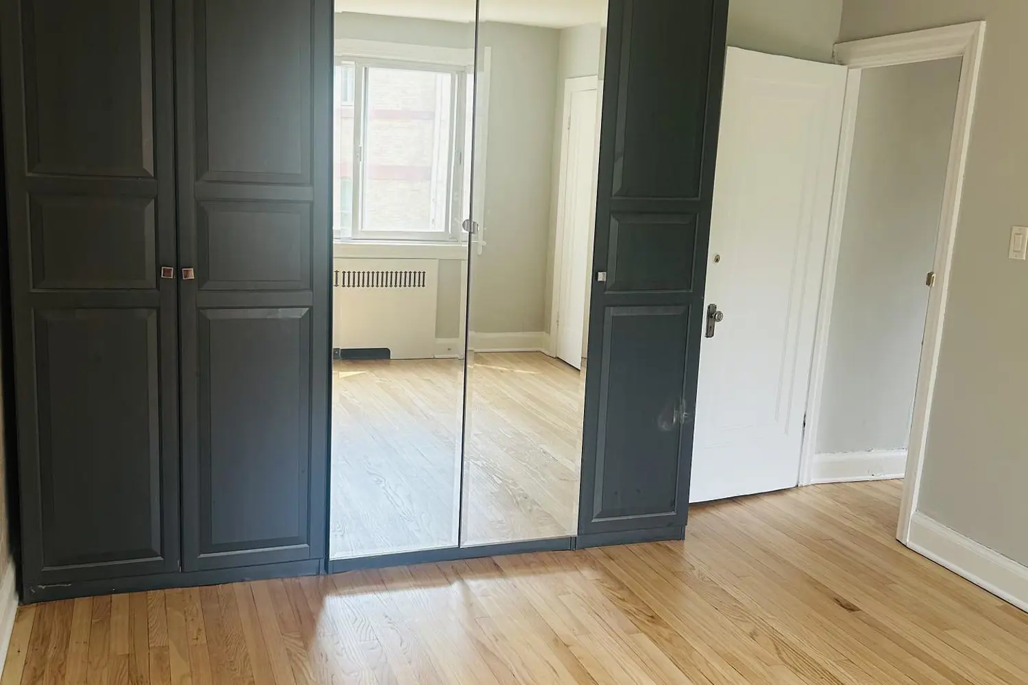 320 Laurier Avenue photo 4