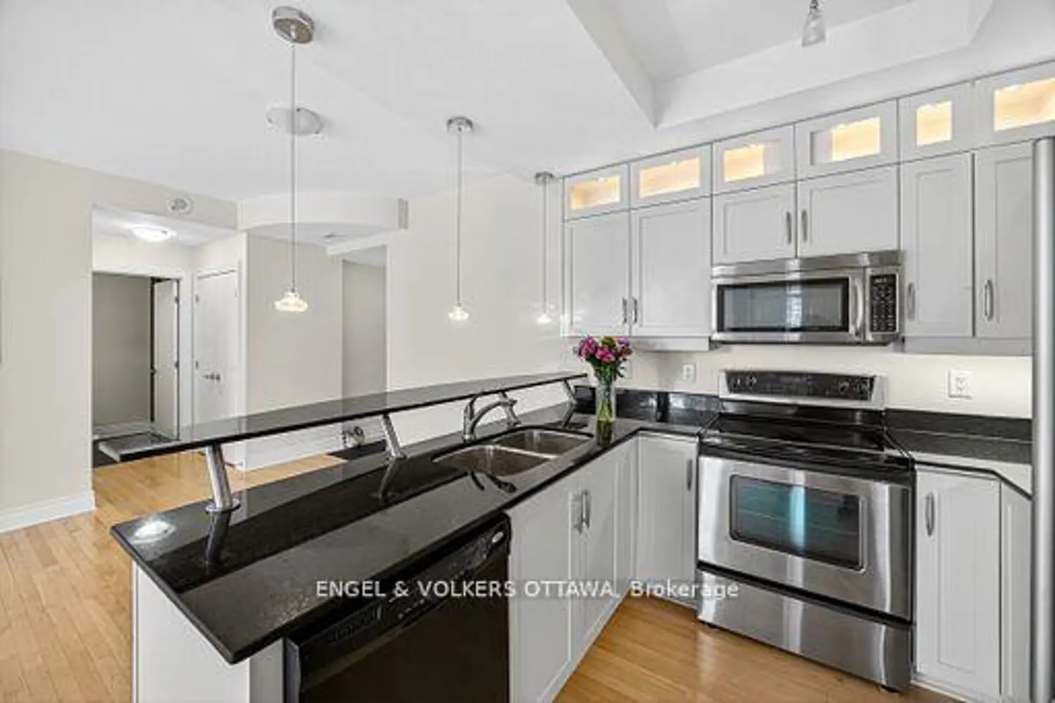 Additional image 7 of 95 Bronson Avenue 505