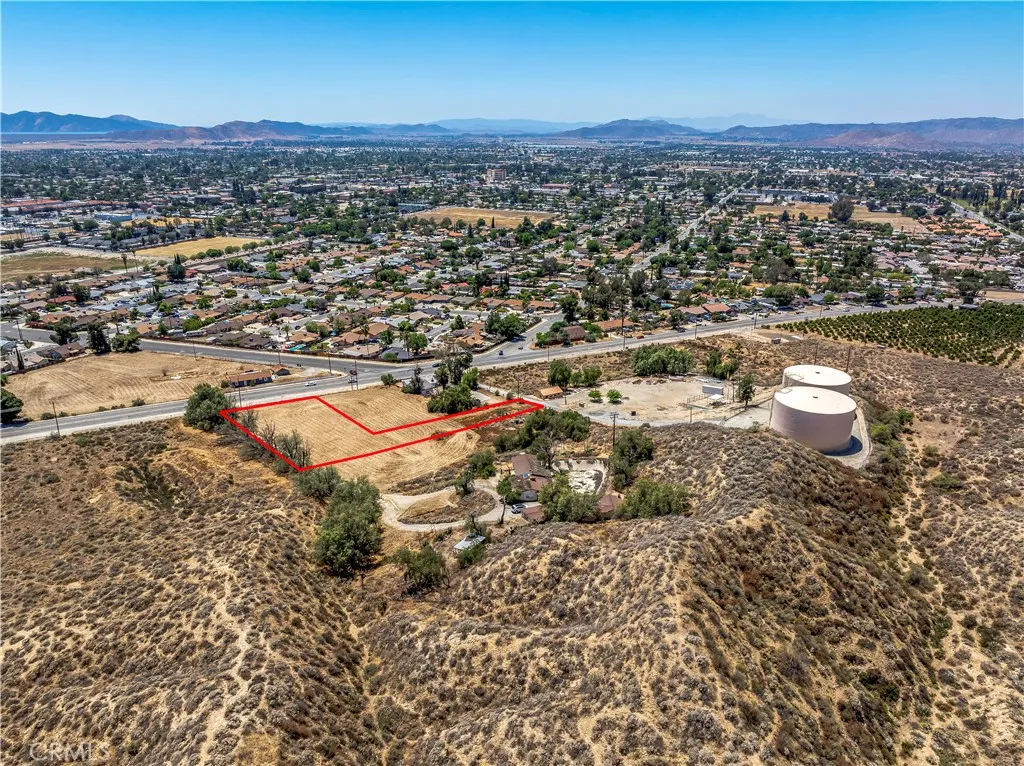 1 Park Avenue, San Jacinto, CA 92583 photo 3