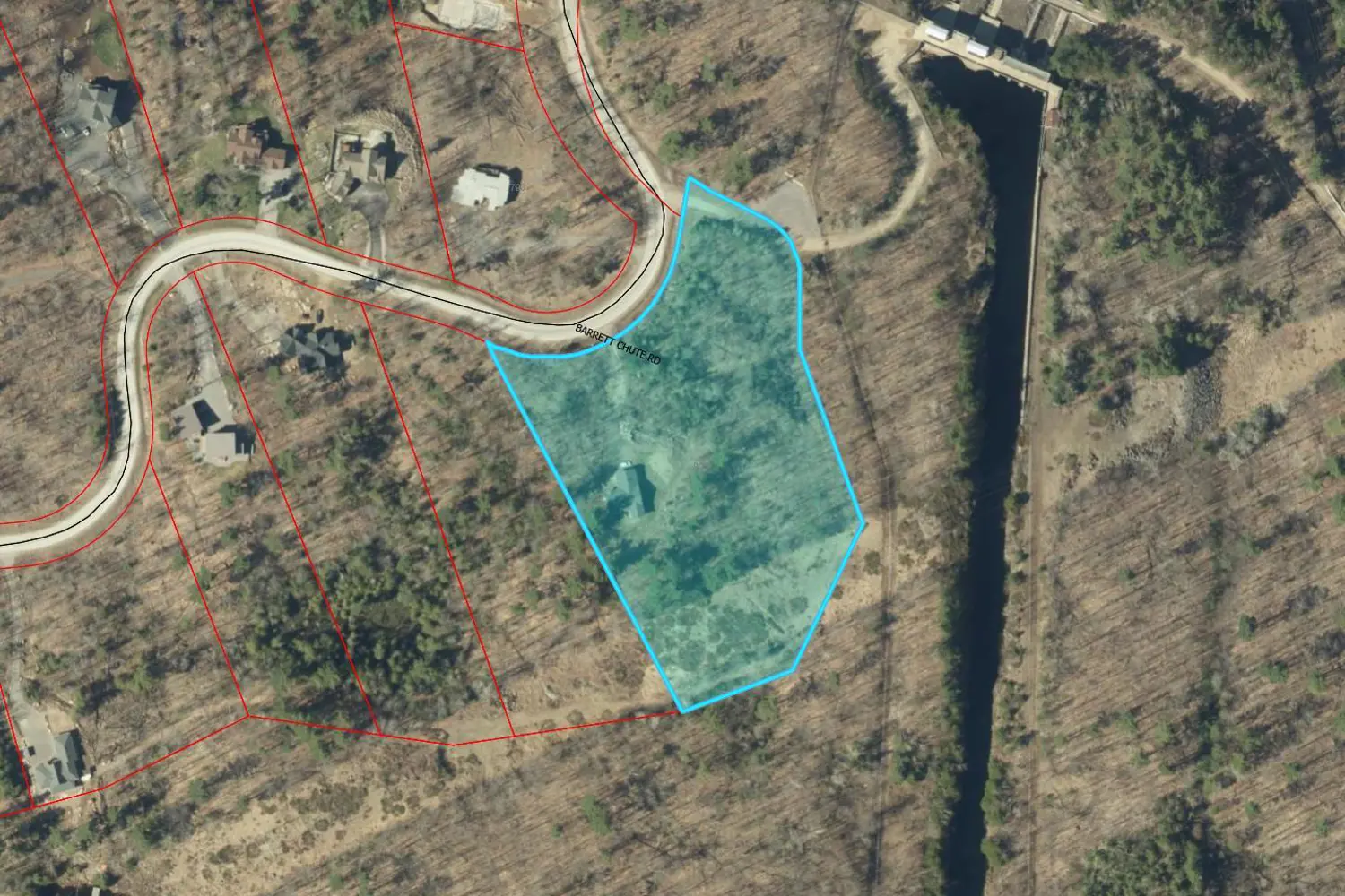 803 Barrett Chute Road photo 2