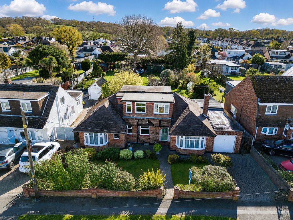 5 bed detached house for saleBroad Way, Hockley SS5