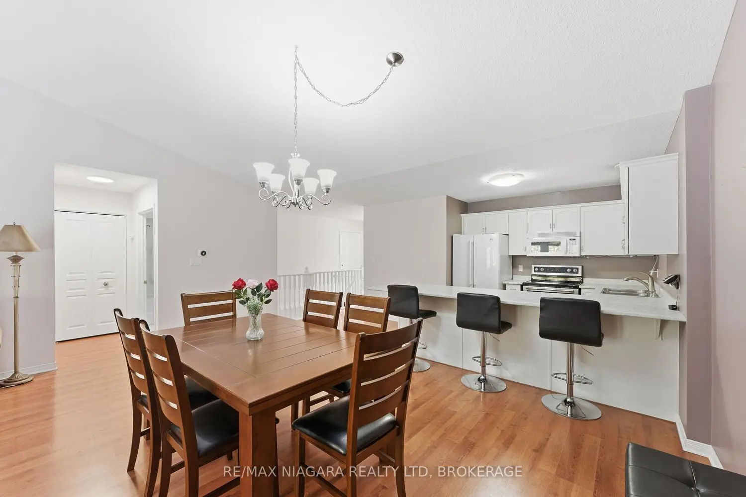 Additional image 9 of 2684 Mewburn Road 17