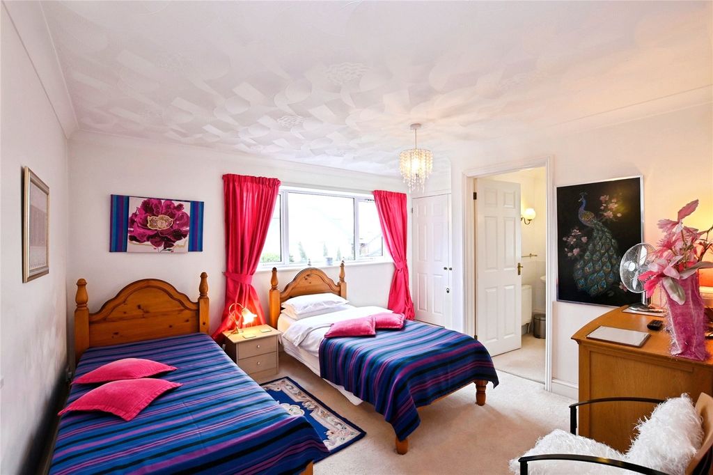 Additional image 22 of 6 bed detached house for saleHavant Road, Hayling Island, Hampshire PO11