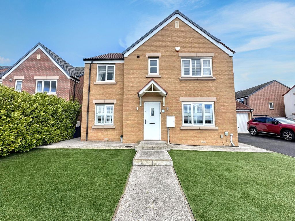 5 bed detached house for saleBrimstone Close, Houghton Le Spring DH4