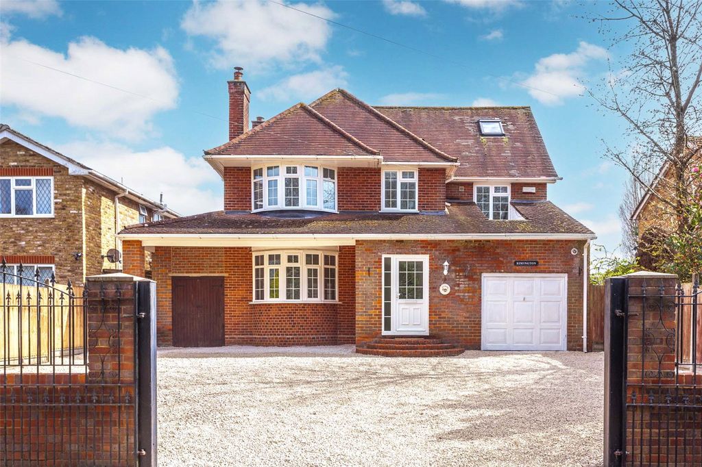 6 bed detached house for saleBooker Common, High Wycombe, Buckinghamshire HP12