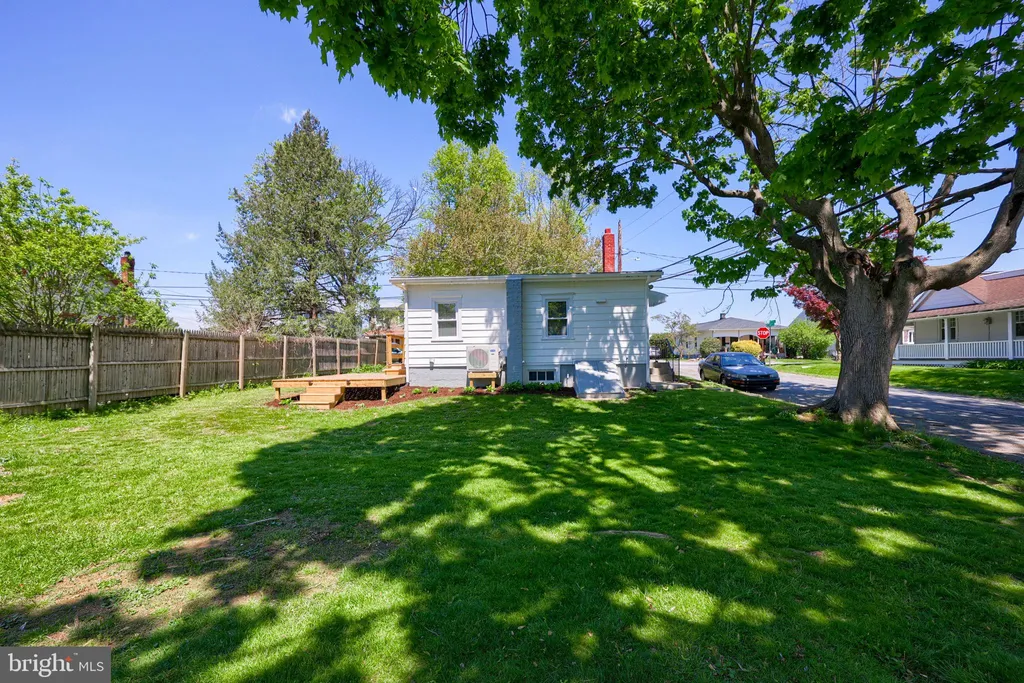 1746 Temple Avenue, Lancaster, PA 17603