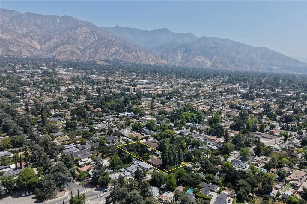 547 E Woodbury Road, Altadena, CA 91001