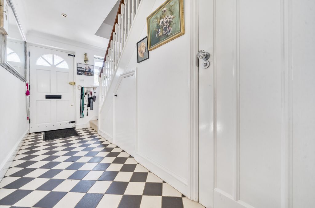Additional image 5 of 2 bed end terrace house for saleCollege Hill, Haslemere, Surrey GU27