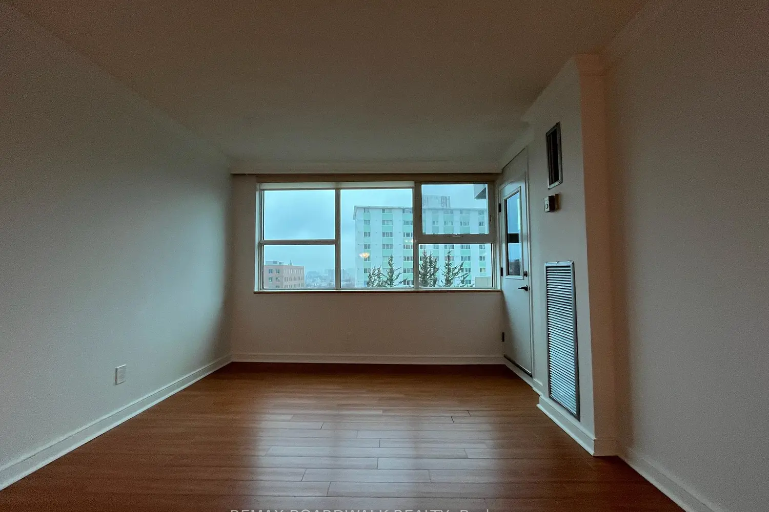 Additional image 7 of 555 Brittany Drive 403