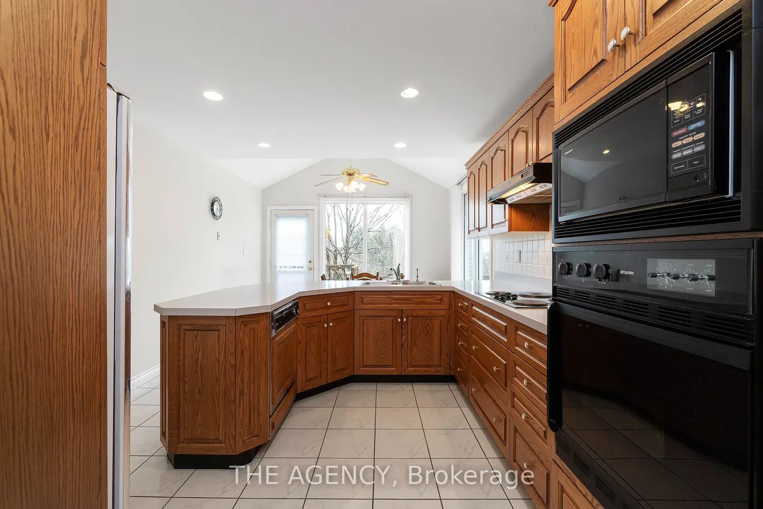 36 Buckingham Drive photo 5