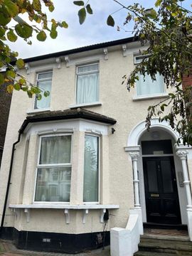 29 Oakfield Road, Croydon CR0, Studio to rent