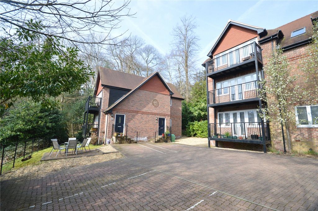 Additional image 9 of 1 bed maisonette for saleLower Hanger, Haslemere, Surrey GU27
