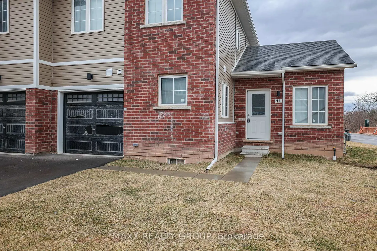 41 Waterleaf Trail photo 2