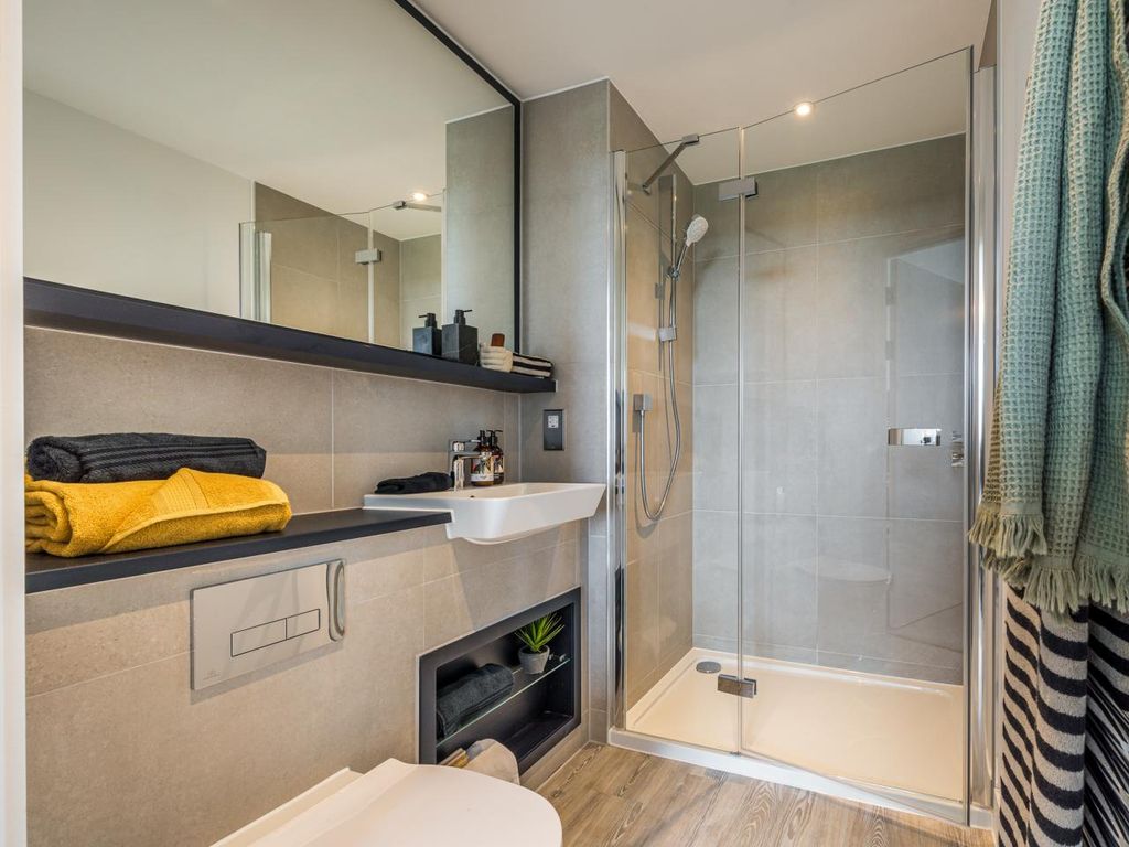 Additional image 5 of 2 bed flat for saleLampton Road, Hounslow TW3