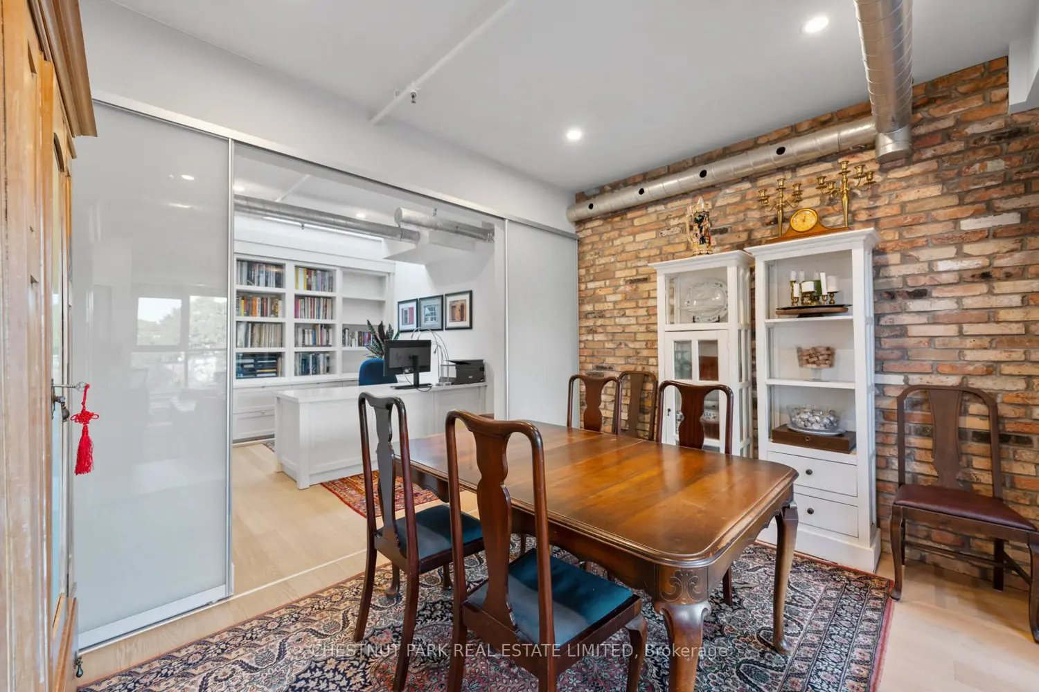 Additional image 10 of 1852 Queen Street 304