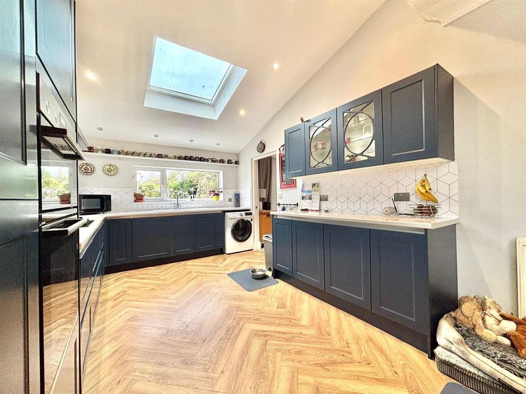 Additional image 4 of 3 bed property for saleRolston Road, Hornsea HU18
