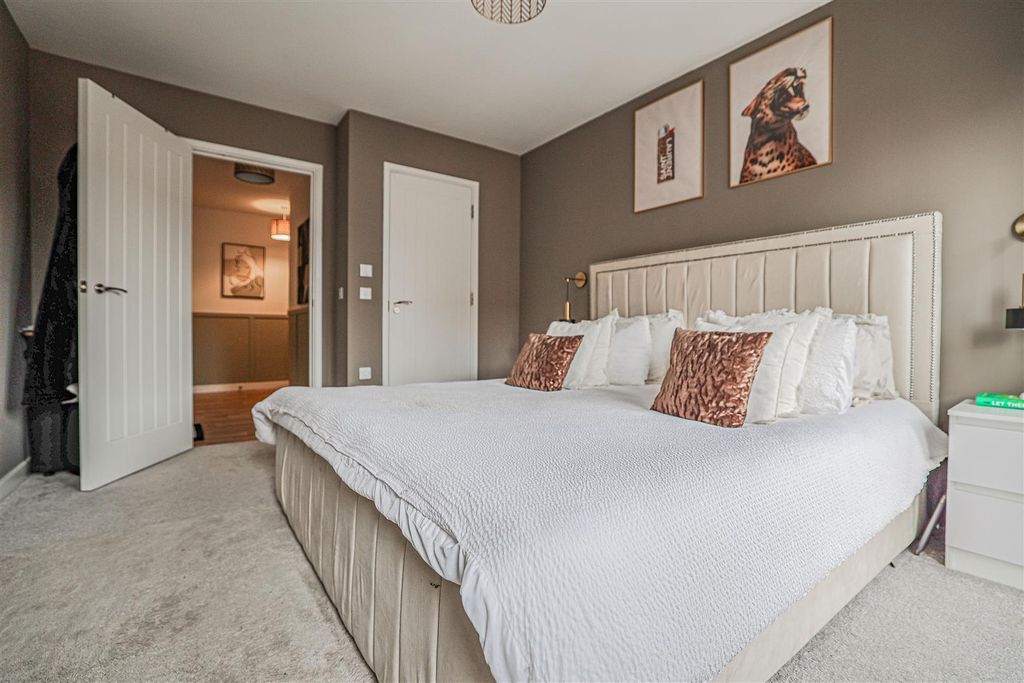 Additional image 16 of 2 bed flat for saleFrogmore Road, Hemel Hempstead HP3