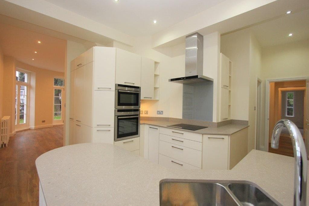 Additional image 2 of 3 bed flat for saleLeyton Road, Harpenden AL5
