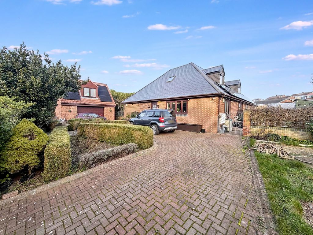 5 bed detached bungalow for saleWhitefield Pit, Penshaw, Houghton Le Spring DH4