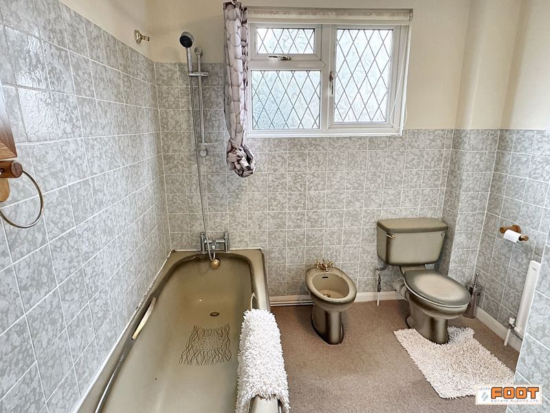Additional image 24 of 4 bed detached house for saleMarine Walk, Hayling Island PO11