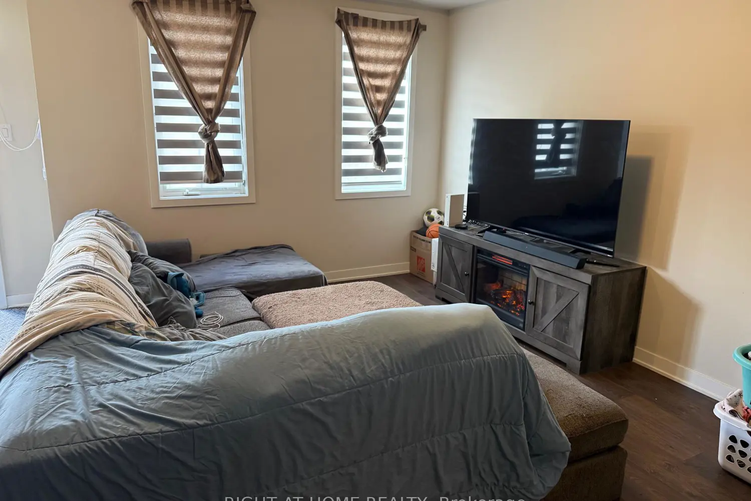 Additional image 6 of 57 Placette Stitch Mews