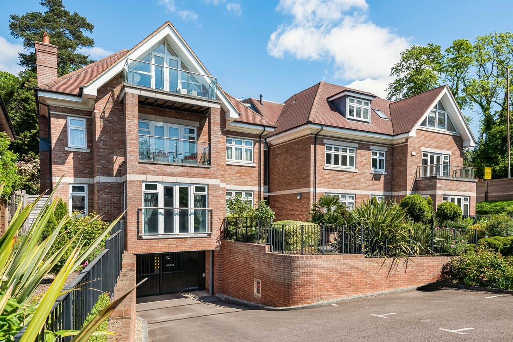 1 bed property for saleGeorges Wood Road, Brookmans Park, Hatfield AL9