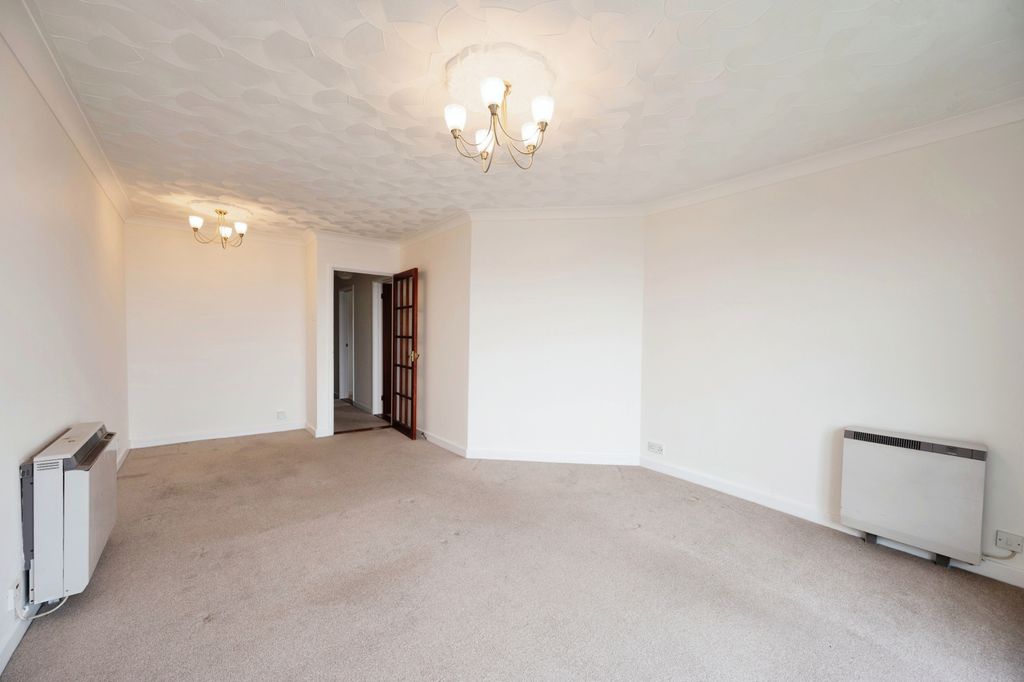 Additional image 9 of 2 bed flat for saleRegatta Court, 182 Southwood Road, Hayling Island, Hampshire PO11