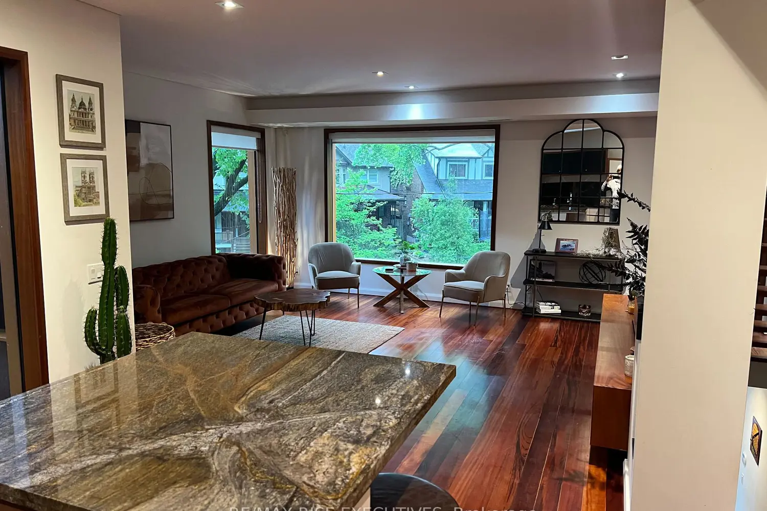 32 Regal Road