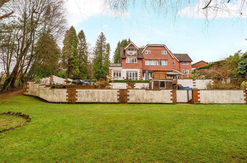 Additional image 18 of 1 bed flat for saleHindhead, Surrey GU26