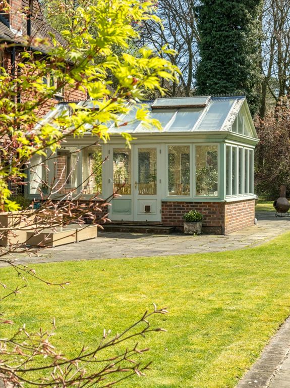Additional image 10 of 6 bed detached house for saleLinchmere Ridge, Haslemere, Surrey GU27