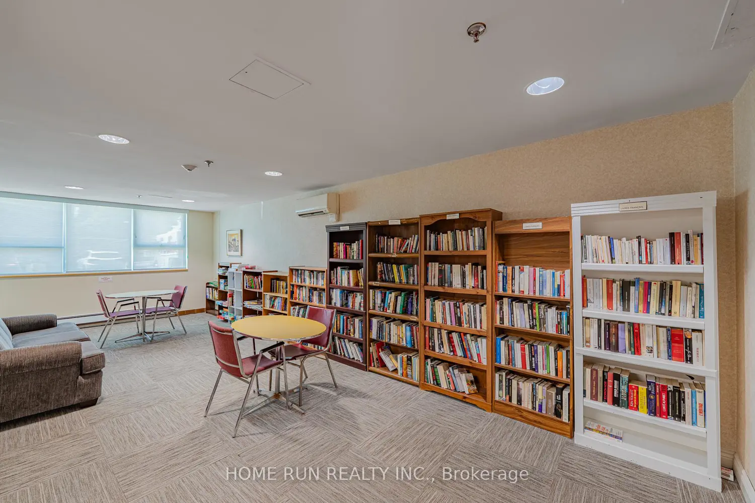 Additional image 7 of 555 Brittany Drive 1111