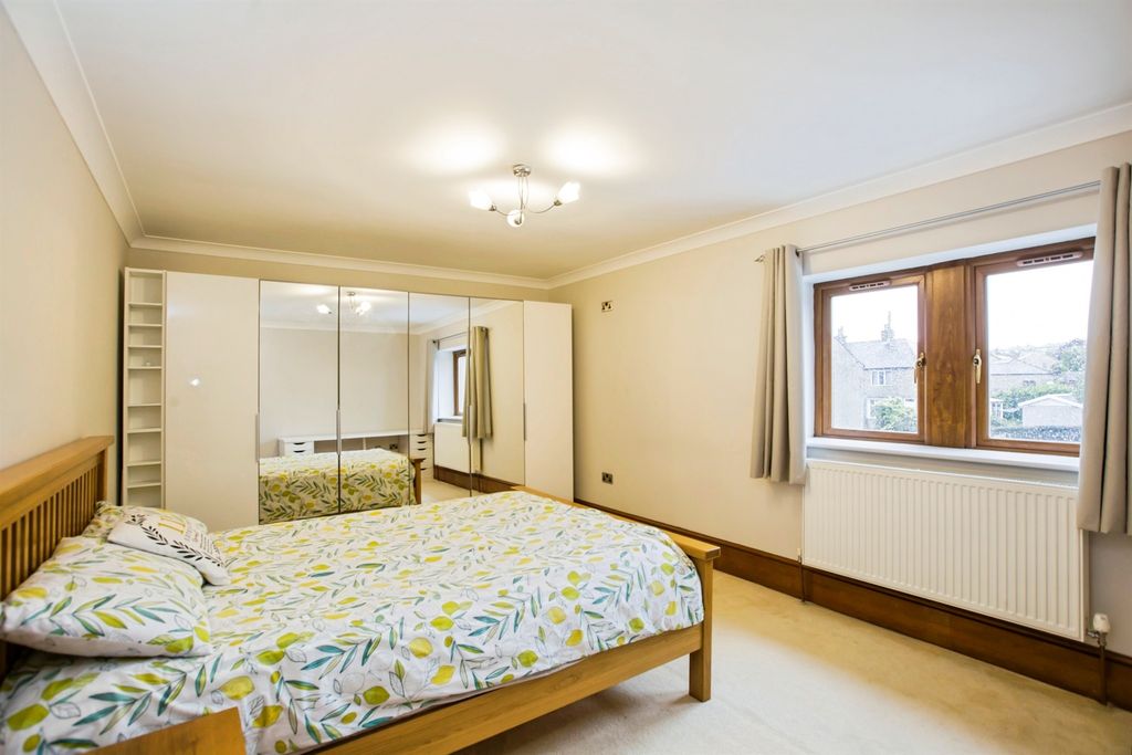 Additional image 6 of 4 bed detached house for saleLe Mar View, Southowram, Halifax HX3
