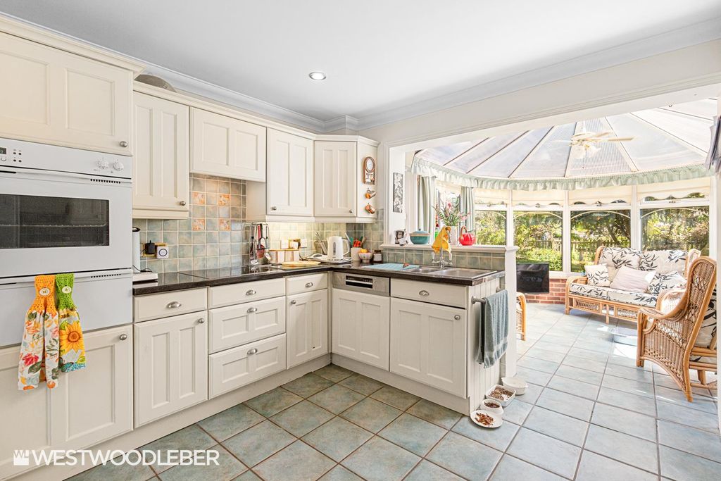 Additional image 11 of 4 bed detached house for saleEldon Road, Hoddesdon EN11