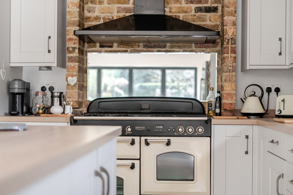 Additional image 5 of 4 bed detached house for saleClovelly Road, Hindhead GU26
