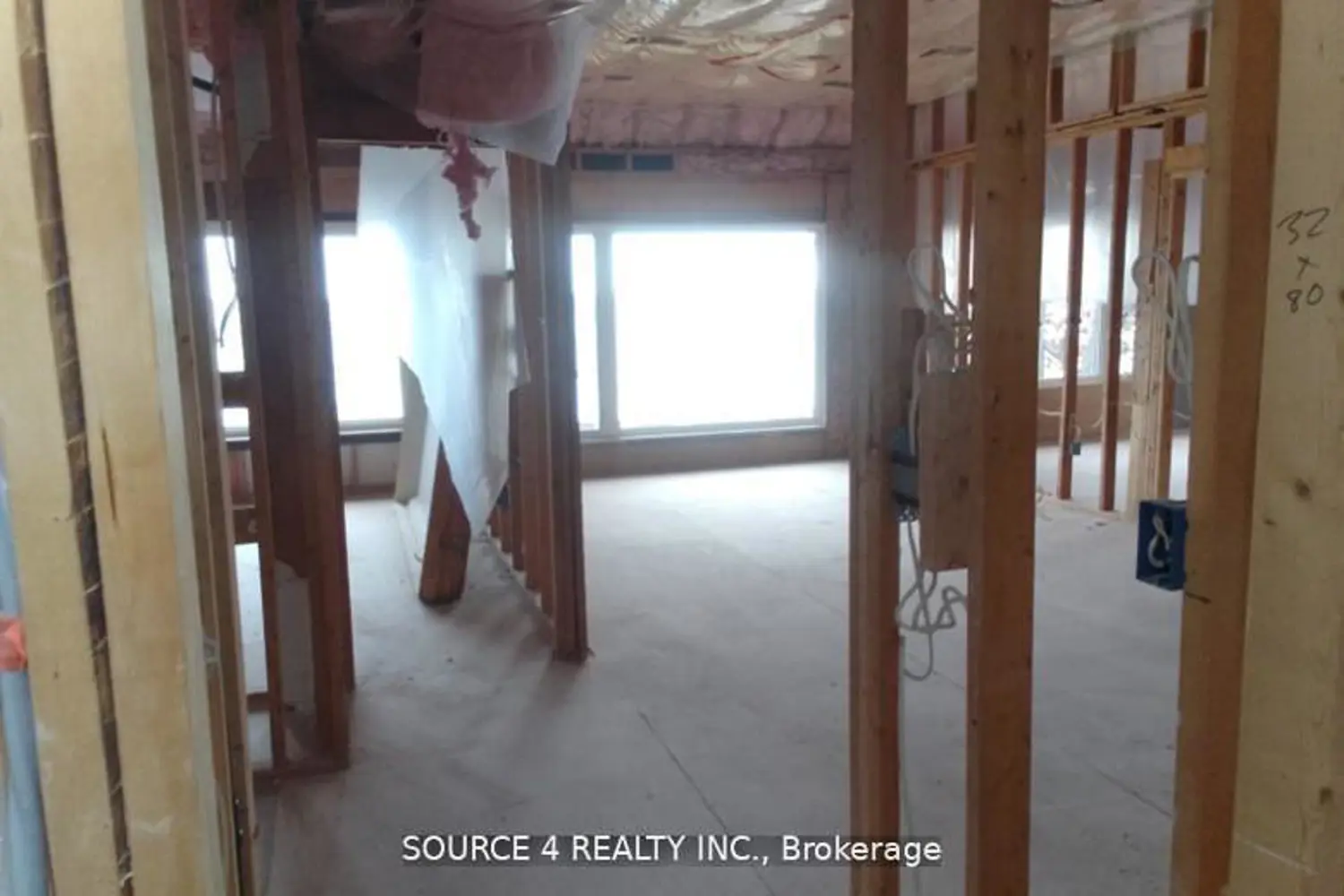Additional image 12 of 1376 Lakeshore Road