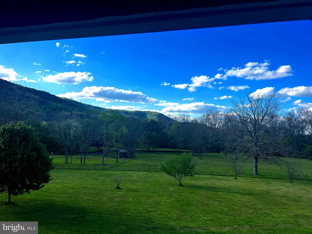 83 Hardwood Drive, Mathias, WV 26812