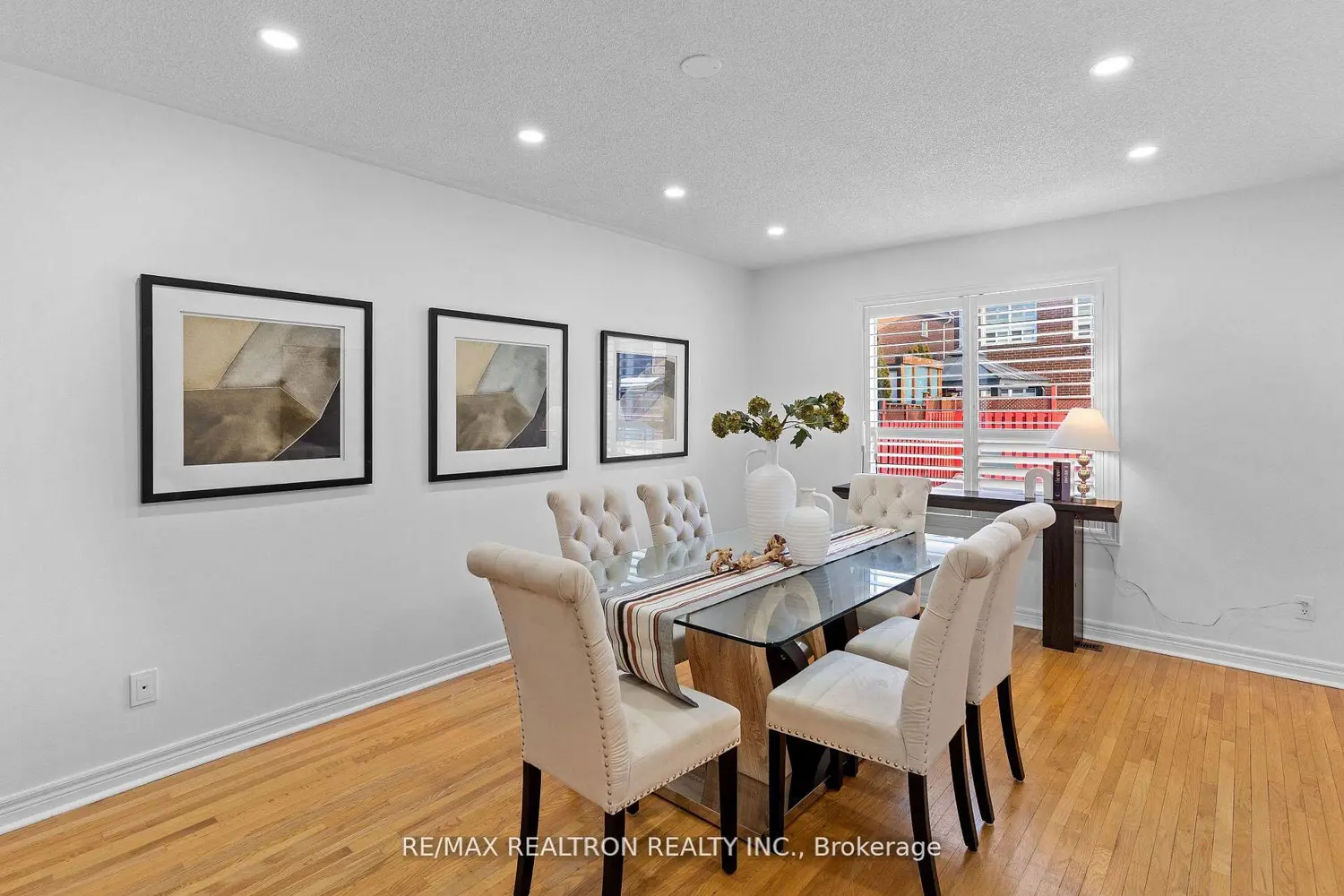 13 Freeston Crescent photo 3