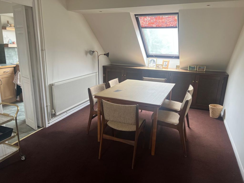Additional image 5 of 3 bed flat for saleYewlands, Hoddesdon EN11