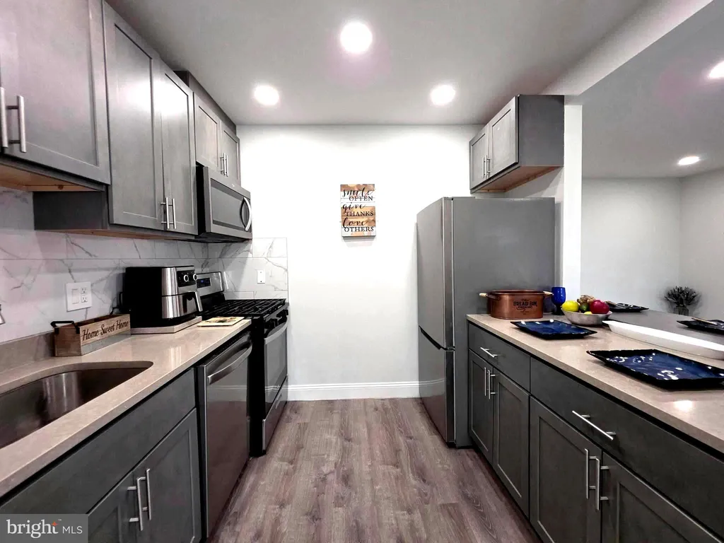 Additional image 3 of 3853 Saint Barnabas Road Unit 102, Suitland, MD 20746