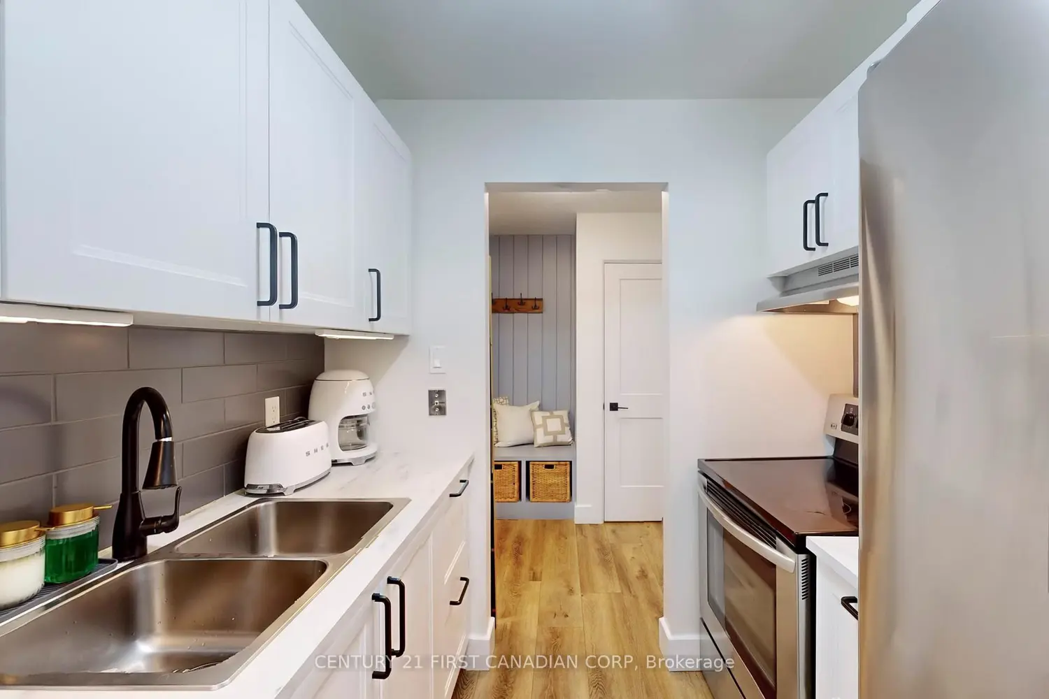 735 Deveron Crescent 319 photo 5
