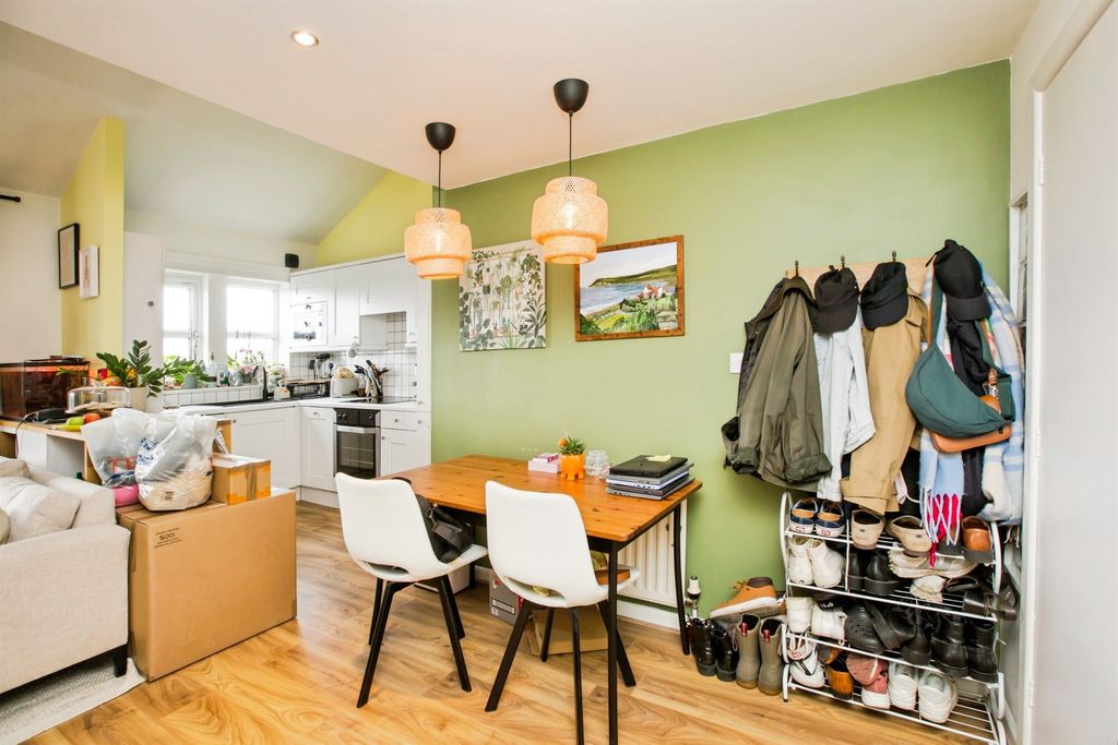 Additional image 17 of 3 bed flat for saleSkircoat Moor Road, Halifax HX3