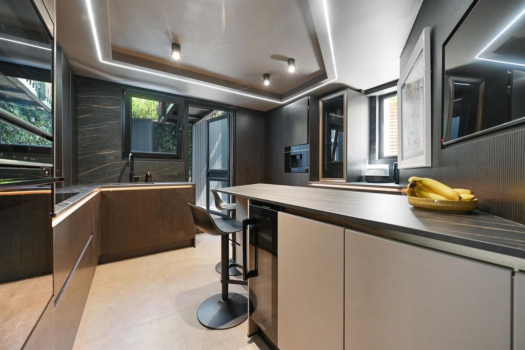 Additional image 7 of 3 bed flat for saleWest Hill, Harrow HA2