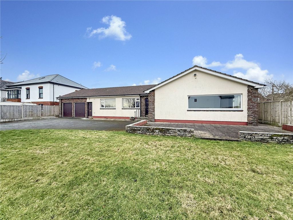 4 bed detached bungalow for saleSanders Lane, Holsworthy EX22
