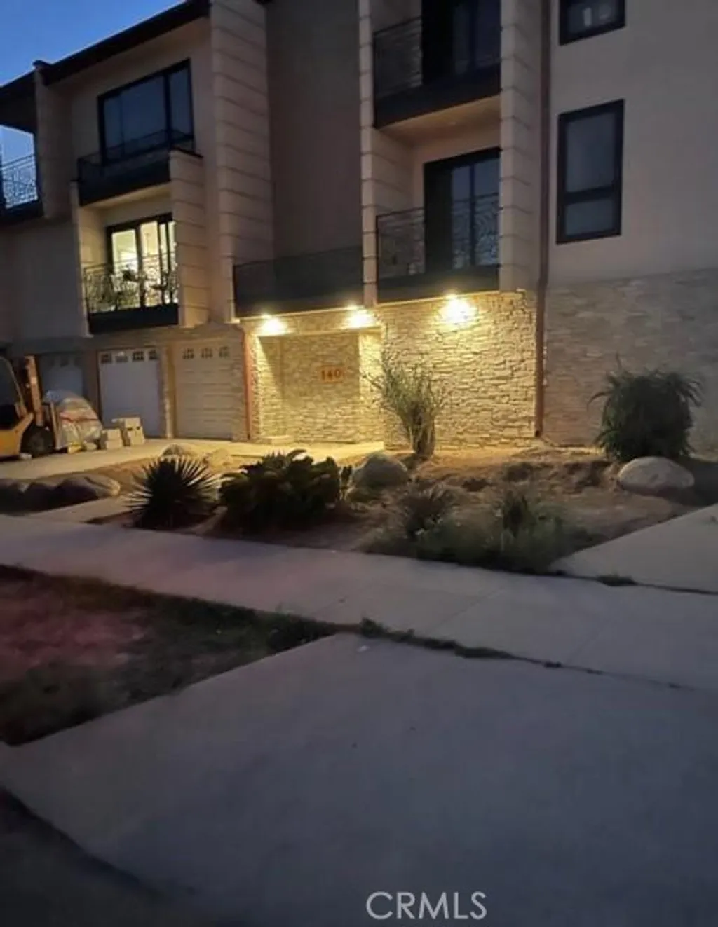140 Acacia Ave Unit 3, Carlsbad, CA 92008 photo 2