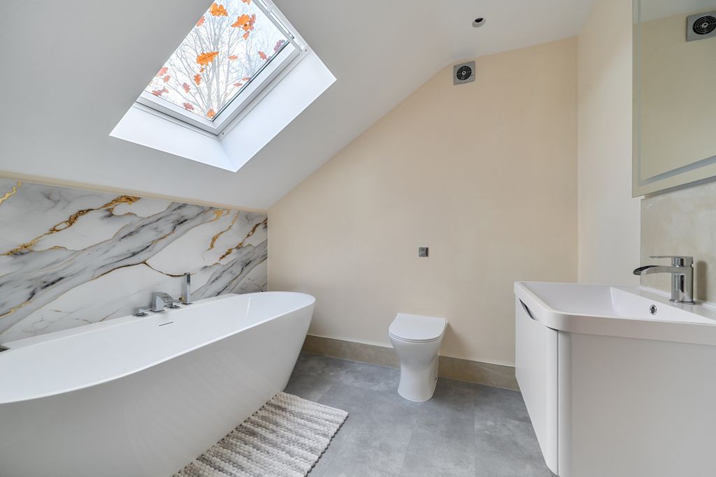 Additional image 16 of 5 bed detached house for saleMakins Road, Henley-On-Thames RG9
