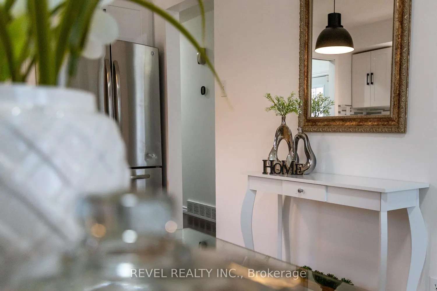 136 Lacey Crescent photo 4